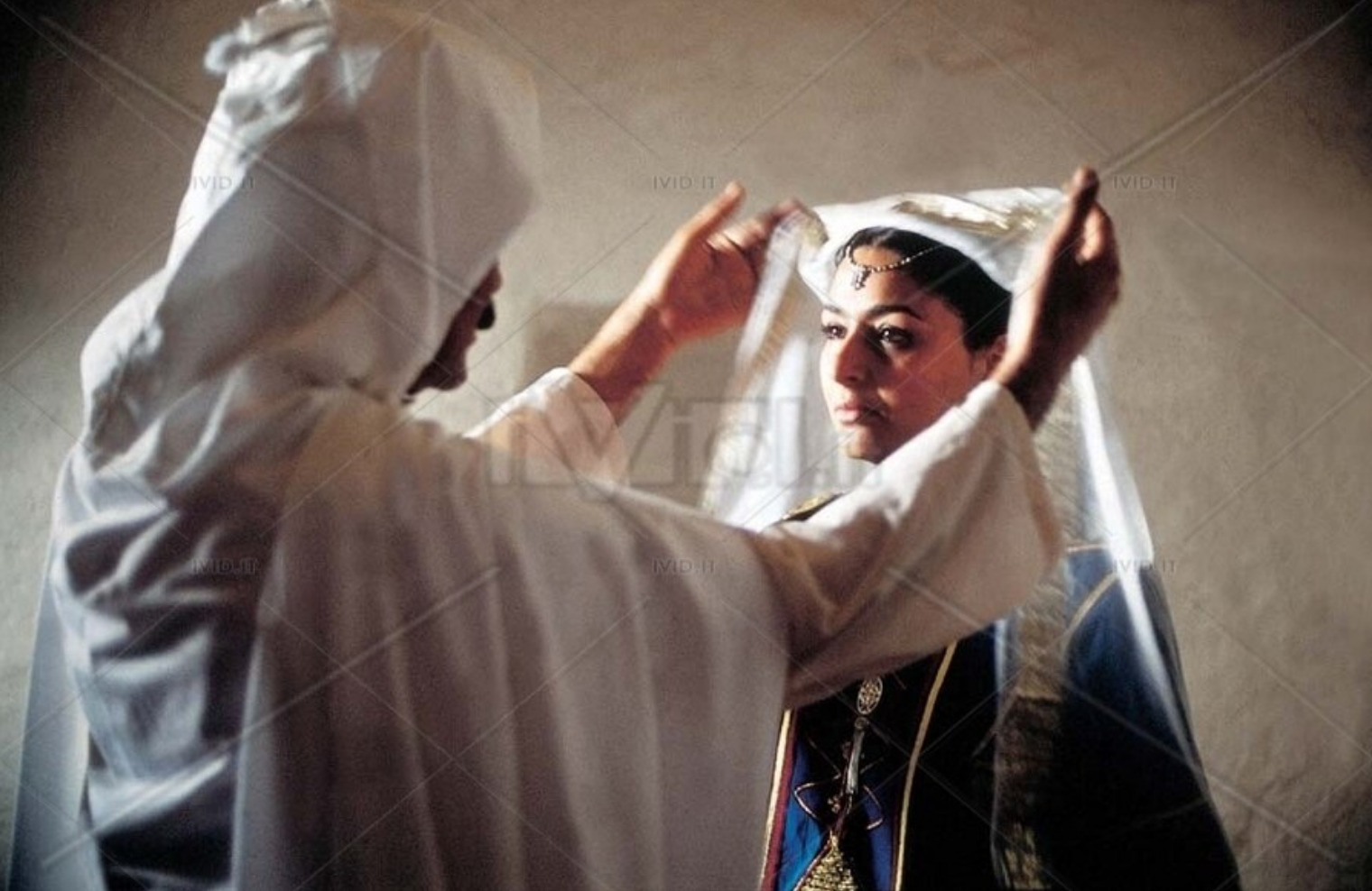 Screenshot_2020-11-01 L'articolo 2 - Film (1993) - Foto Scena